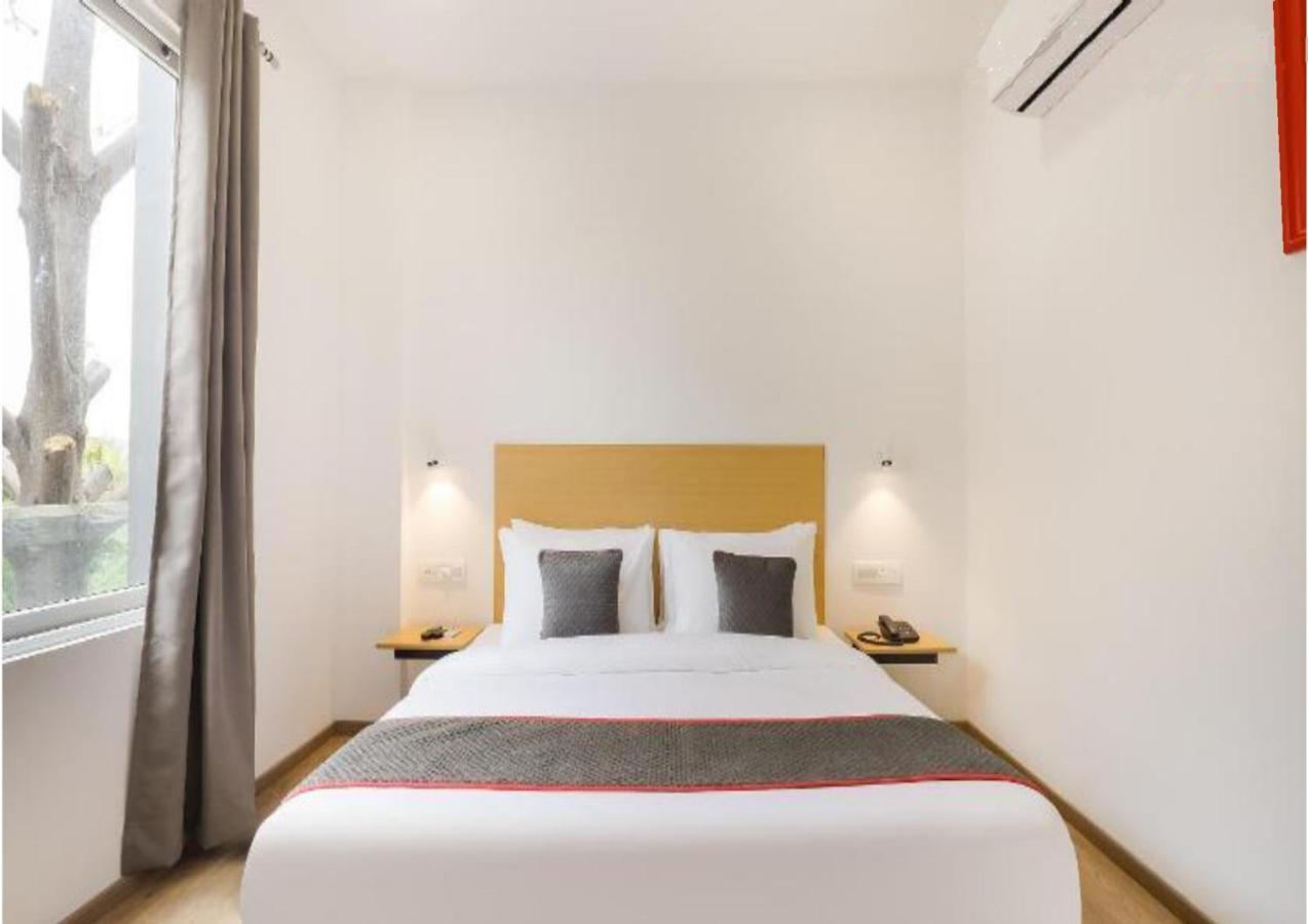 Hotel Kingston House Лакхнау Екстер'єр фото