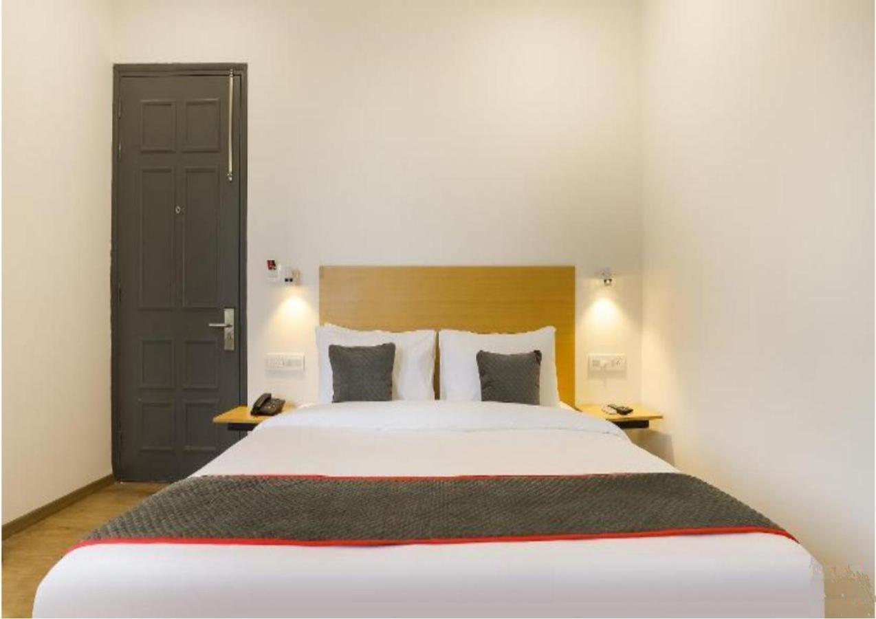 Hotel Kingston House Лакхнау Екстер'єр фото