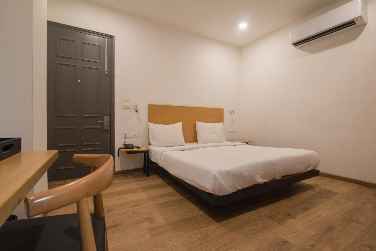 Hotel Kingston House Лакхнау Екстер'єр фото
