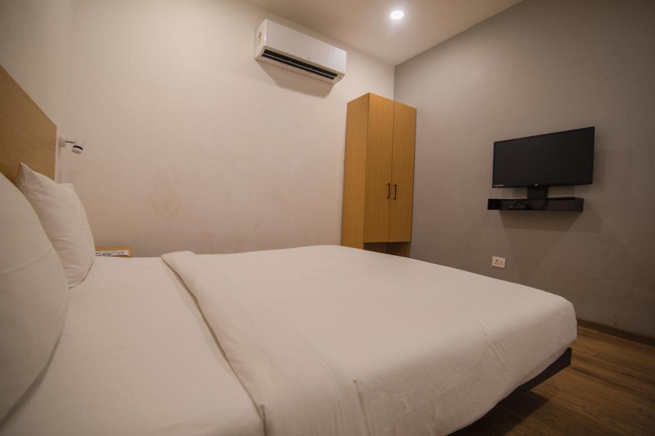 Hotel Kingston House Лакхнау Екстер'єр фото