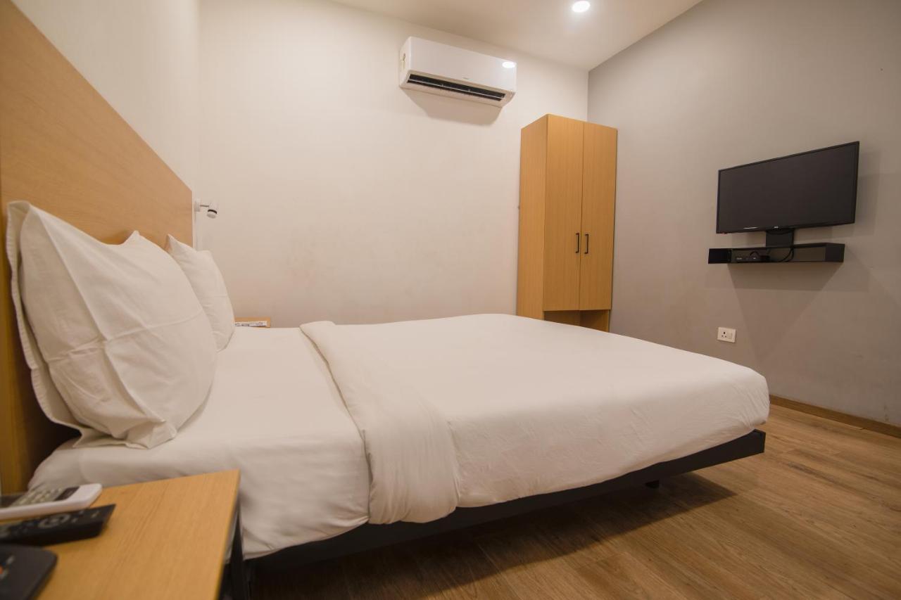 Hotel Kingston House Лакхнау Екстер'єр фото